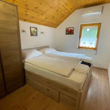 Toparti Vendeghazak